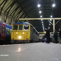 86101 in service with Hull Trains