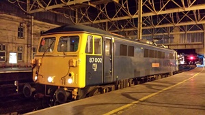 87002 pauses at Carlisle whilst on icebreaking duties